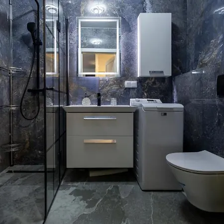 Red Bridge Apartment